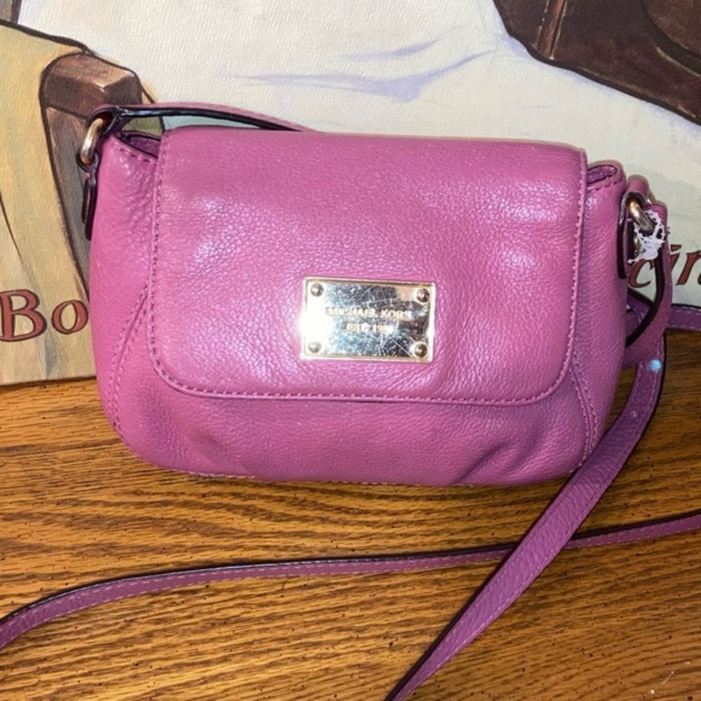 Michael Michael Kors Leather Crossbody Pink- EUC
